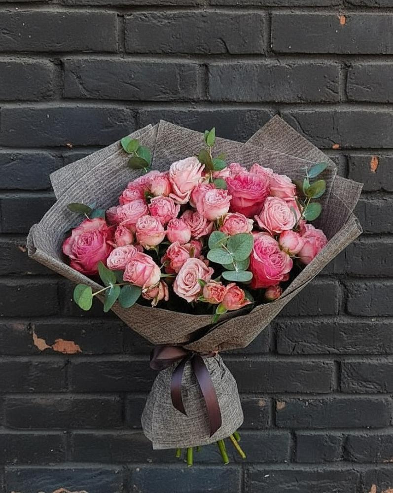 Букет цветов из: Розы в Старонижестеблиевской