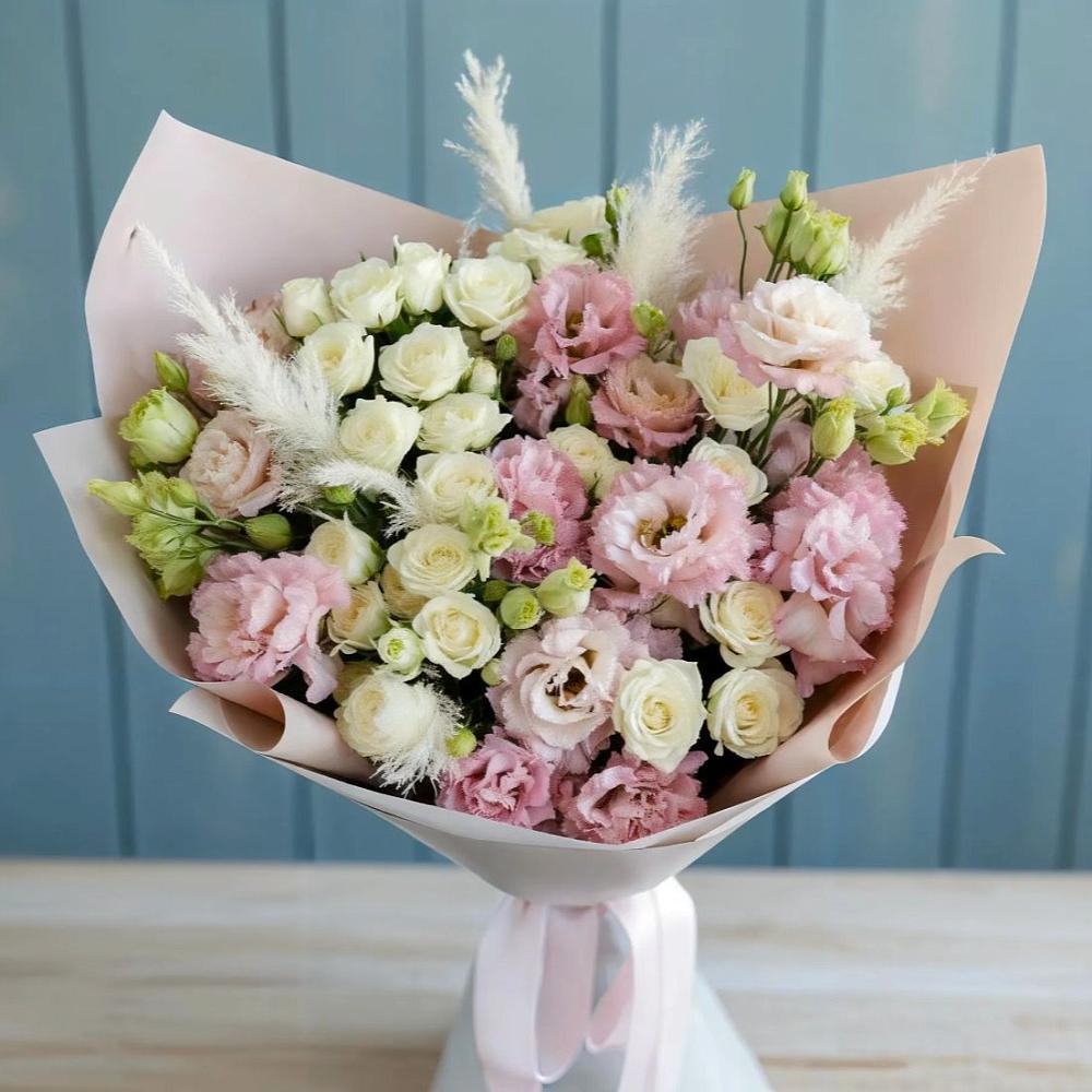 Букет цветов из: Альстромерии и Розы в Старонижестеблиевской