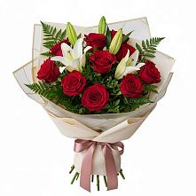 Букет цветов из:  Лилии и Розы в Старонижестеблиевской