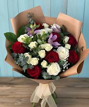 Букет цветов из:  Розы и Альстромерии #REPLACE_PRED# Старонижестеблиевской