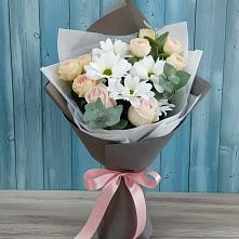 Букет цветов из:  Хризантемы и Розы в Старонижестеблиевской