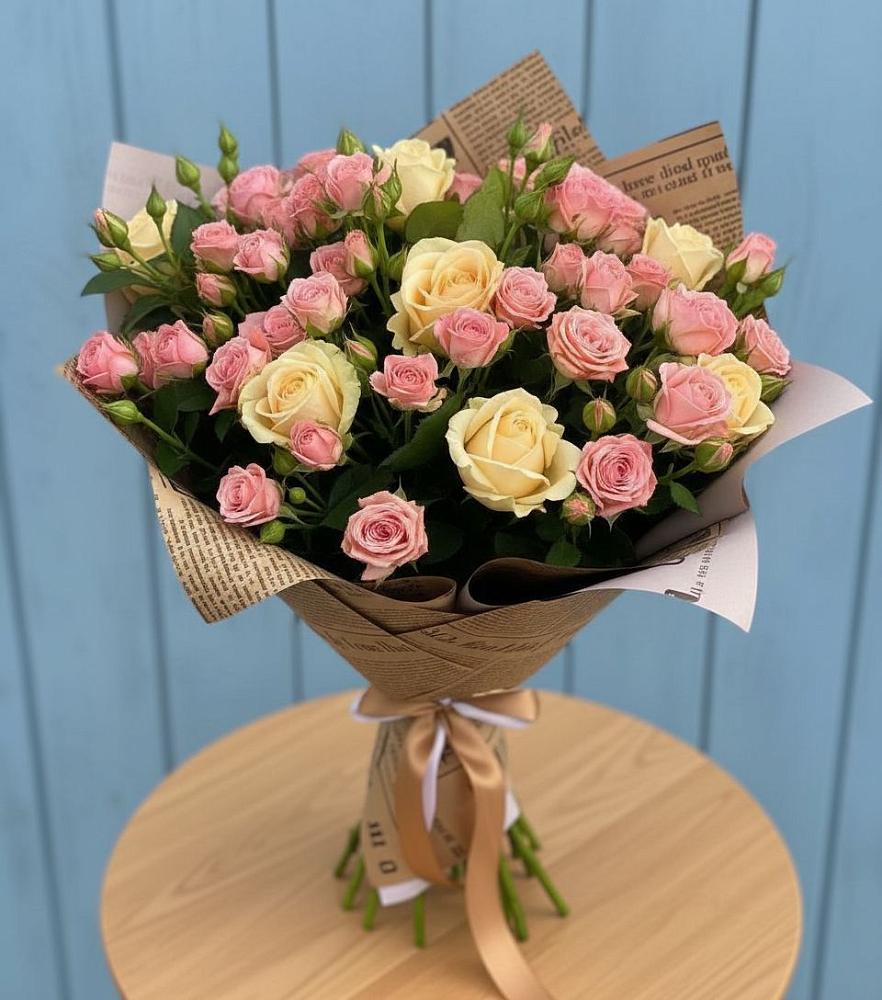 Букет цветов из: Розы в Старонижестеблиевской
