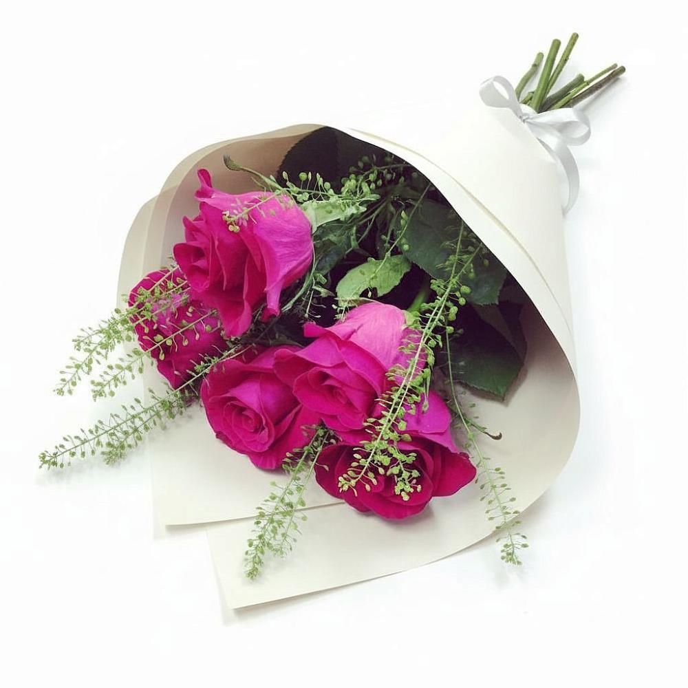 Букет цветов из: Розы в Старонижестеблиевской