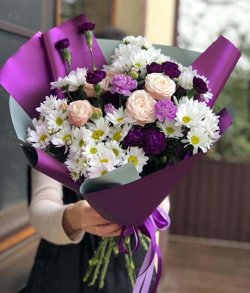 Букет цветов из: Хризантемы, Гвоздики и Розы в Старонижестеблиевской