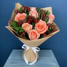 Букет цветов из:  Розы и Альстромерии в Старонижестеблиевской