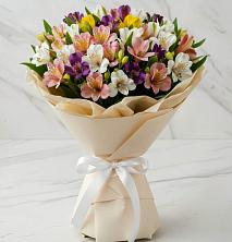 Букет цветов из:  Альстромерии в Старонижестеблиевской