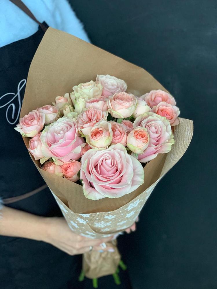 Букет цветов из: Хризантемы и Розы в Старонижестеблиевской