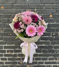 Букет цветов из:  Герберы и Хризантемы в Старонижестеблиевской
